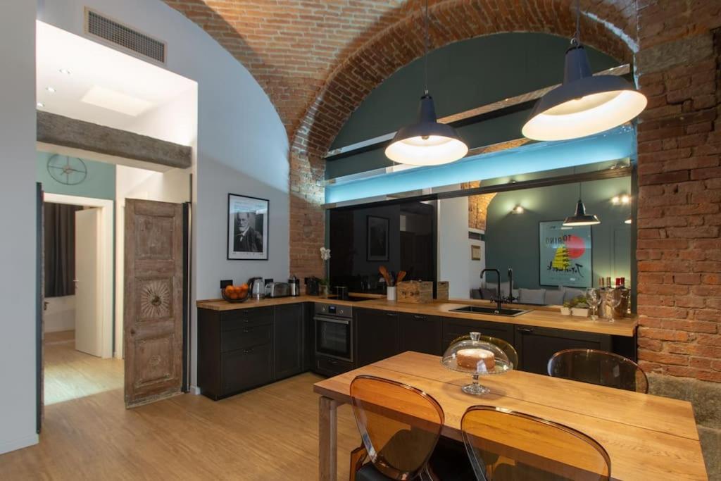 Casa Bellezia- Design E Storia Nel Cuore Di Torino Exteriör bild